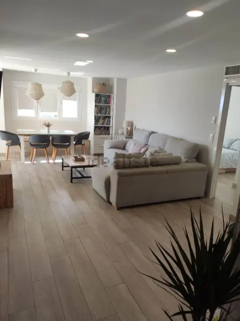 SE VENDE PISO EN AGUADULCE SUR 2