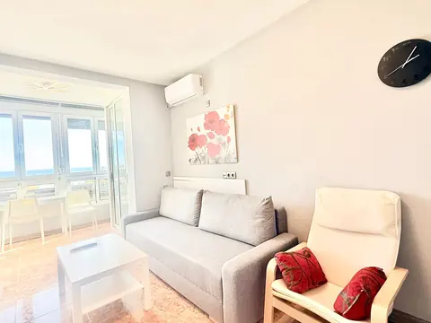 SE VENDE ESPECTACULAR ESTUDIO EN RETAMAR 23