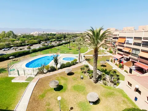 SE VENDE ESPECTACULAR ESTUDIO EN RETAMAR 6