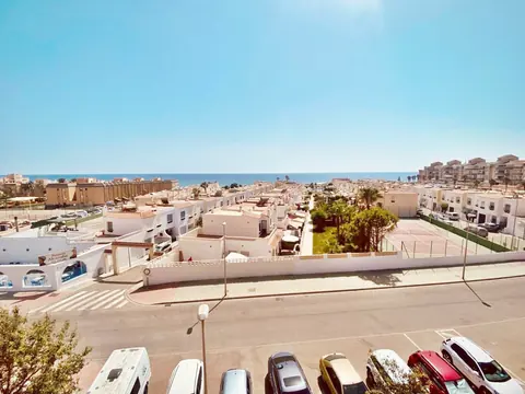 SE VENDE ESPECTACULAR ESTUDIO EN RETAMAR 2