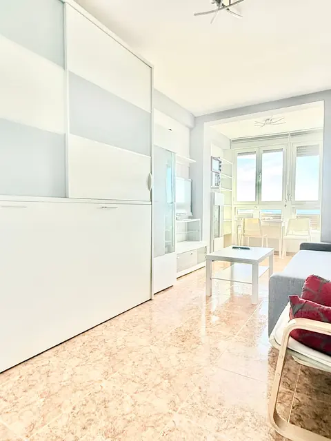 SE VENDE ESPECTACULAR ESTUDIO EN RETAMAR 26