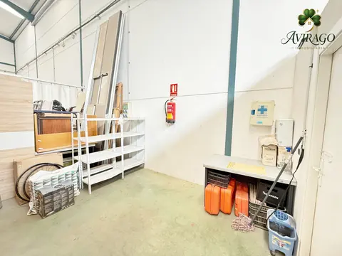 SE ALQUILA NAVE COMERCIAL EN LA JUAIDA, VIATOR 6