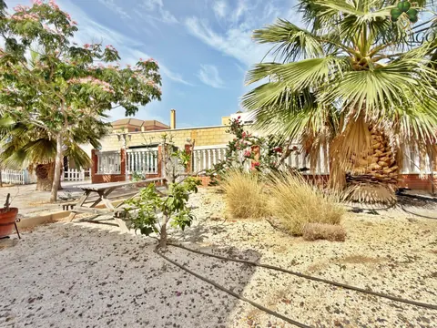 CHALET INDEPENDIENTE EN BELLAVISTA, EL ALQUIAN 36