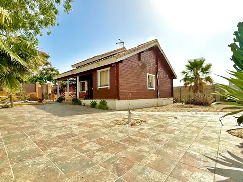 CHALET INDEPENDIENTE EN BELLAVISTA, EL ALQUIAN 7