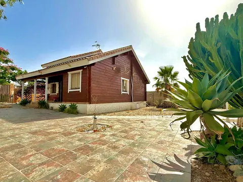 CHALET INDEPENDIENTE EN BELLAVISTA, EL ALQUIAN 6