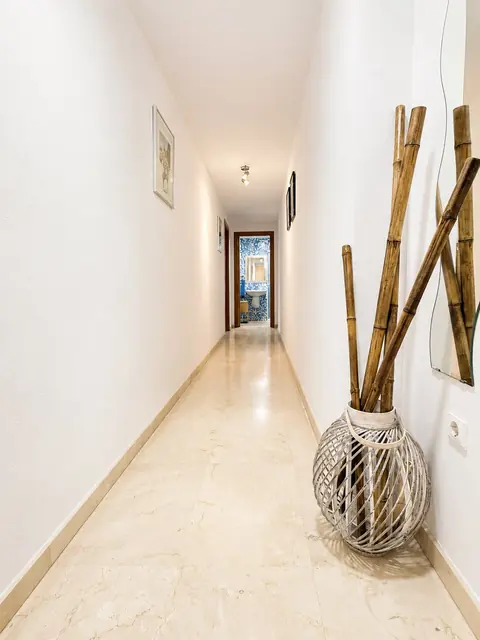 SE ALQUILA PRECIOSO PISO EN AVENIDA MONTSERRAT 5