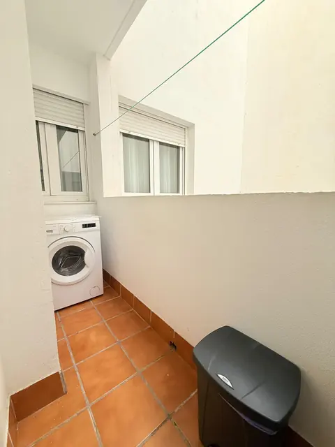 SE ALQUILA PRECIOSO PISO EN AVENIDA MONTSERRAT 22