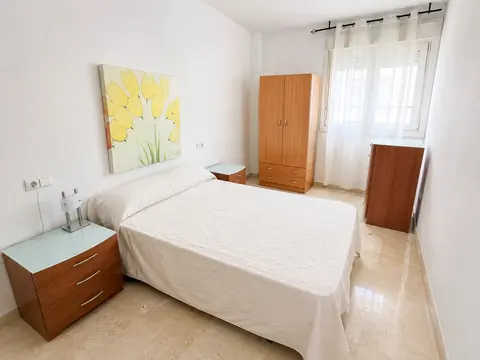SE ALQUILA PRECIOSO PISO EN AVENIDA MONTSERRAT 9