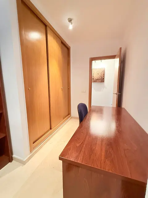 SE ALQUILA PRECIOSO PISO EN AVENIDA MONTSERRAT 18