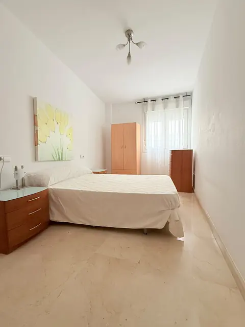 SE ALQUILA PRECIOSO PISO EN AVENIDA MONTSERRAT 14