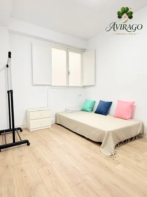 SE ALQUILA PRECIOSO PISO EN ALMERIA 9