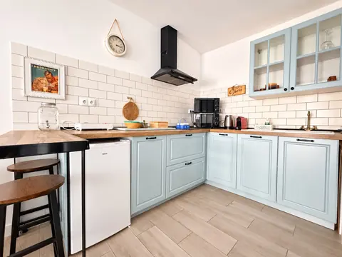 SE VENDE ESTUDIO EN CALLE RODRIGO VIVAS MIRAS 4