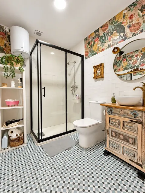 SE VENDE ESTUDIO EN CALLE RODRIGO VIVAS MIRAS 19