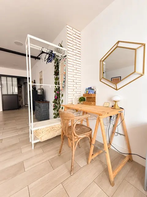 SE VENDE ESTUDIO EN CALLE RODRIGO VIVAS MIRAS 11