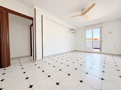 SE ALQUILA PISO EN CALLE SAN LEONARDO 1