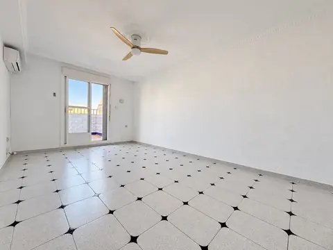 SE ALQUILA PISO EN CALLE SAN LEONARDO 7
